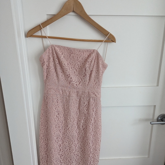 Powder pink lace dress - Picture 1 of 4